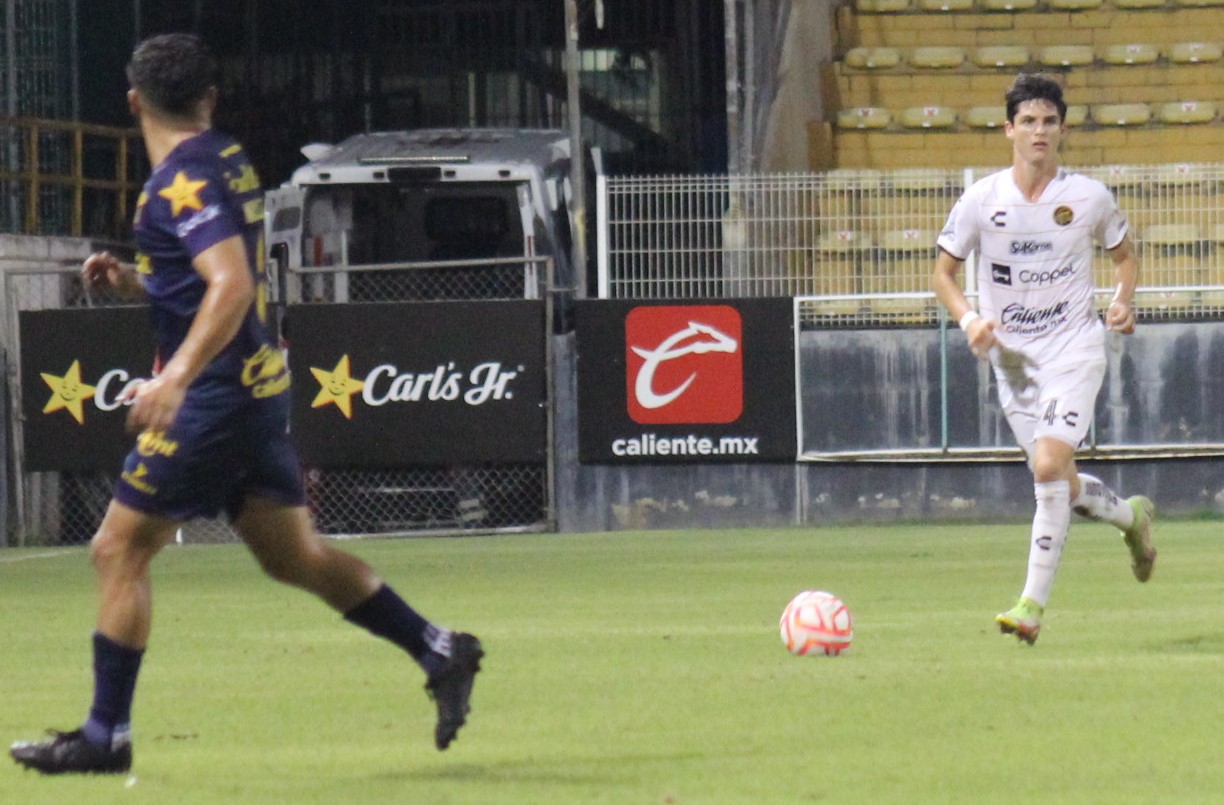 Aaron Mejia ante udeg
