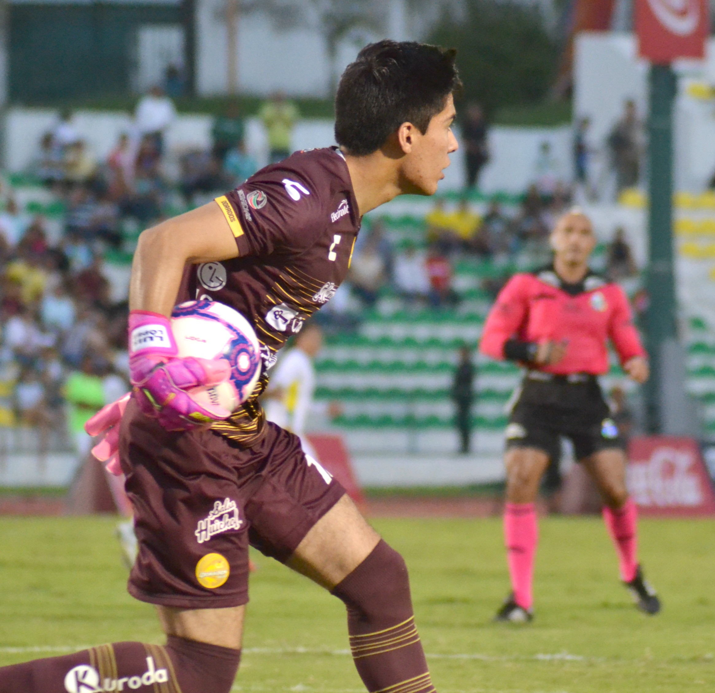 Loros VS Dorados 3